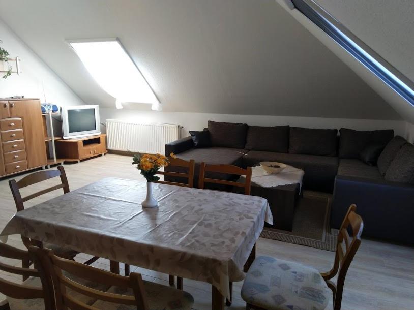 Foeveny Apartman バラトンウドヴァリ エクステリア 写真